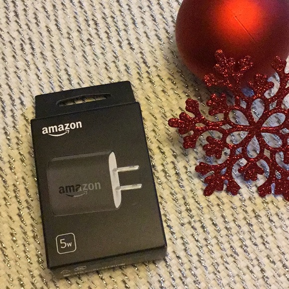 Amazon 5W USB Charger and Power Adapter for Fire Tablets and Kindle eReaders - Picture 1 of 3